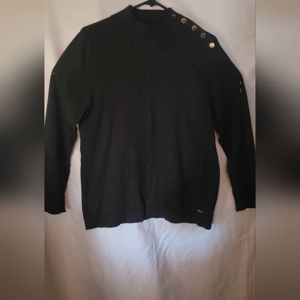 Calvin Klein...Black-Grey Button-Detail Women Sweater. (21 A)